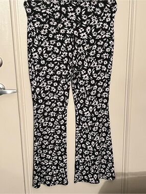 Planet Gold Black and White Ribbed Floral Flare Pants.